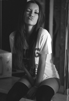Hot bw 32 by petra