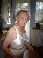 Big old granny tits 01