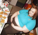 ANABELLE 25 ANS PARIS 149 KGS