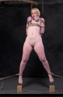 female slaves B