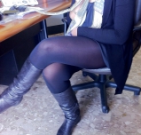 Secondo voi si accorge che la fotografo di nascosto ?