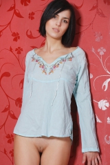 Cute Girls Go Bottomless