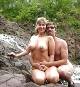 Naked couple 39.