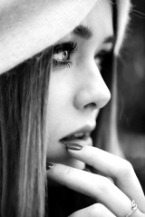 Faces V