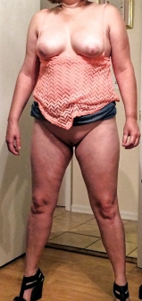 slut bbw sassy upskirt