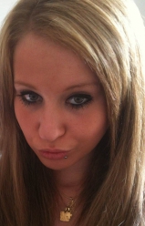 Athletic blonde teen - sports mad girl likes to reavel her t