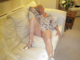 gorgeous gran fiona showing cunt 