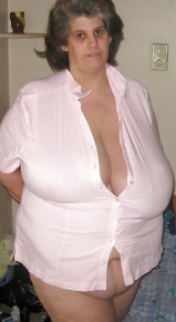 RANDOM WOMEN THAT MAKE ME HARD