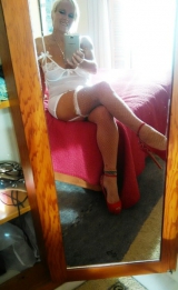 Mature Roxy hot brit wife