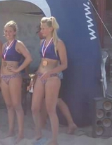 a hot player girl show