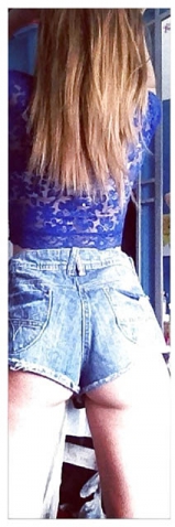 Juicy amateur teen nudes - tight and skinny blonde selfies