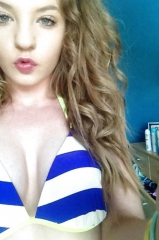 Juicy amateur teen nudes - tight and skinny blonde selfies