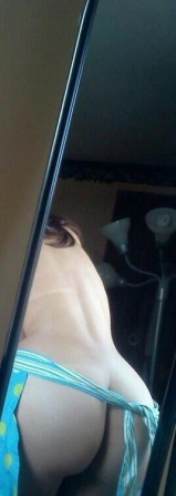 USA woman boobs pussy selfie