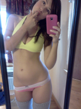 USA woman boobs pussy selfie