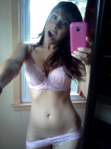 USA woman boobs pussy selfie