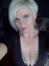 HOT AND SEXY MATURE LADIES - 8