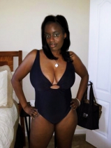 Sexy Amateur Ebony Dressed Undressed