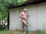 je suis nu dans la nature