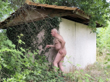 Je suis nu dans la nature