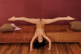 The acrobatic beauty, Kerry
