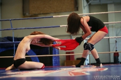 Mira Shine vs Sophie Lynx - N