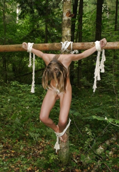 Rud's Crucify 2 - N