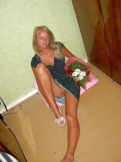 UNSCHULDSBLONDIES AMATEURS 100 - N