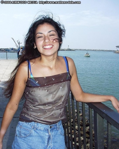 Meet Shy Girl at Beach and Take Photos of Her - N