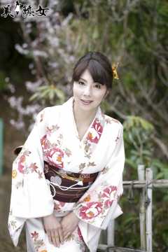 SEXY Kimika Ichijo (MILF) - N