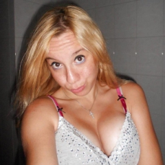 Veronica - Cute 19 Years-Old Model Wannabe - N