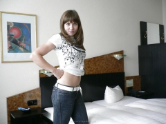 Laura - N