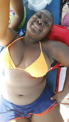 Big boobs black teen in bikini - N