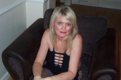 UK Amateur Slut Milf Samantha in black Dress Part 2 - N