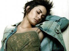 Shannyn sossamon - N