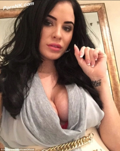 Sexy Selfies - N