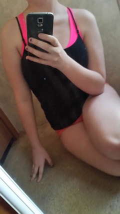 Tight young teen - puffy nude selfshot selfies - N