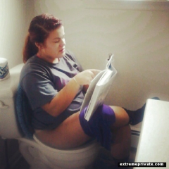 Amateurs Milfs and Teens spied on in the toilet - N