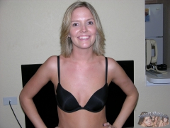 Hot Amateur Blonde Babe Models Nude - N