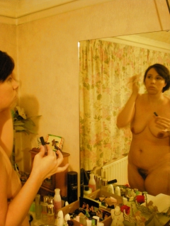 SILF holly harris getting ready to meet her lover - N