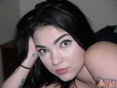 Sexy Amateur Babe Spreads Her Legs And Butt Crack - N