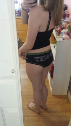 Very cute non-nude amateur british teen selfies - this lady - N