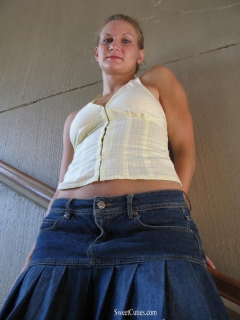 18yr old Abby - N