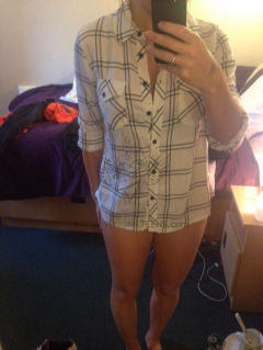 Dirty british slut nude selfies - Anna Kendrick look a like - N