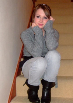 Tight english teen nude pics - wants her full baps sucked an - N