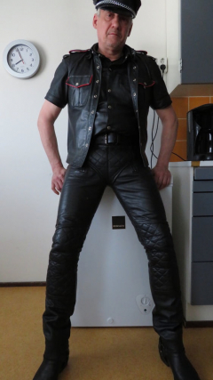 Juha Vantanen,finnish gay - N