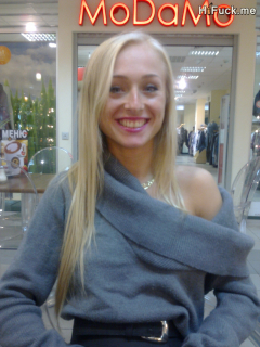 Tiny blonde amateur loves to pose naked - N
