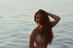 Korina Makarizi - N