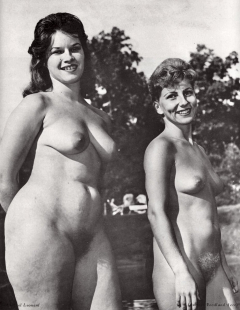 Hairy pretty women on retro porn pics 3! - N