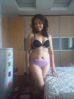 Sexy Pics of Mrs. Marie G. Gundran of Tubao Sex Scandal - N