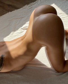 Body eroticism - N